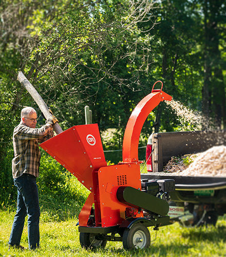 DR Power PRO XL575 wood chipper in use
