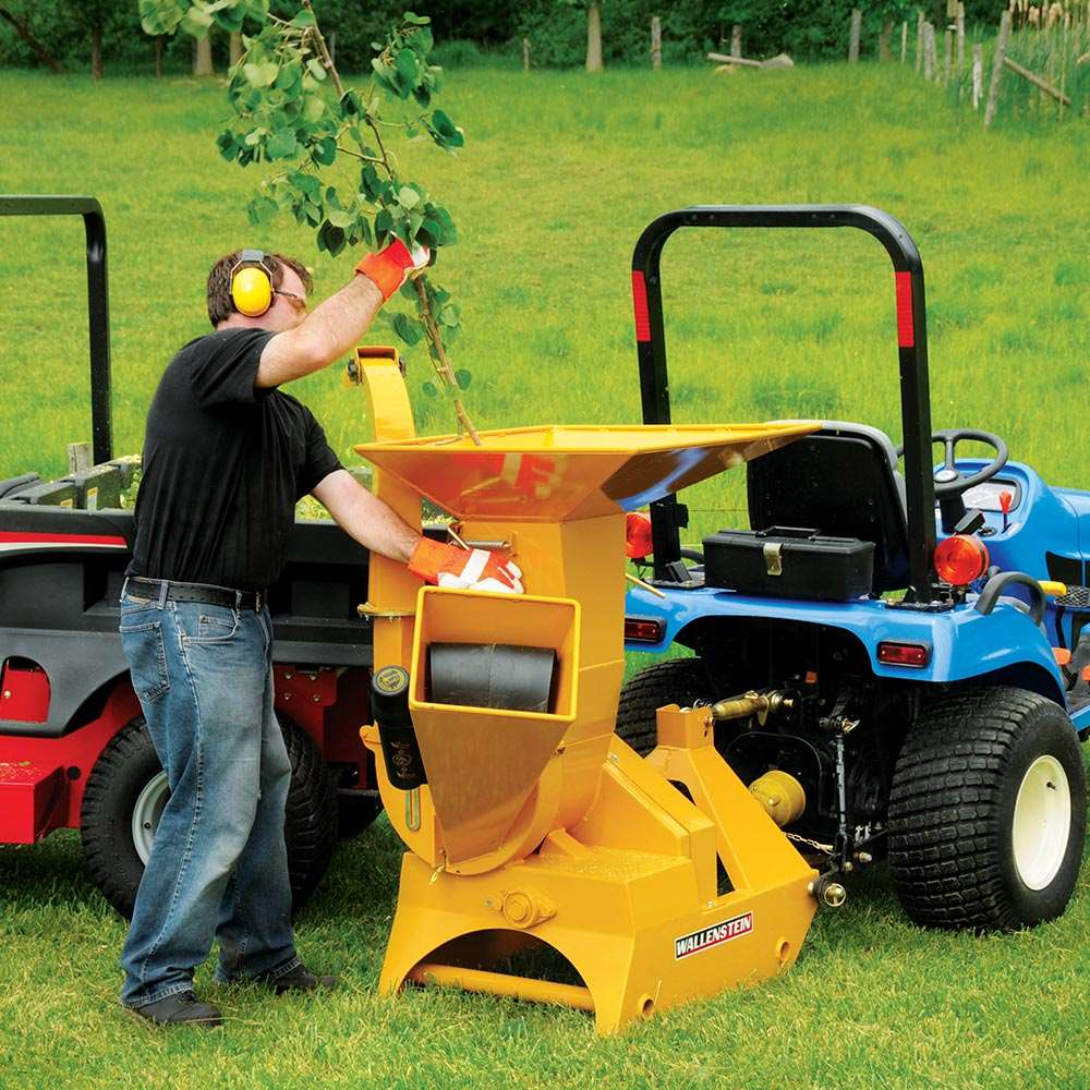 BXM32 Wallenstein chipper/shredder view 2
